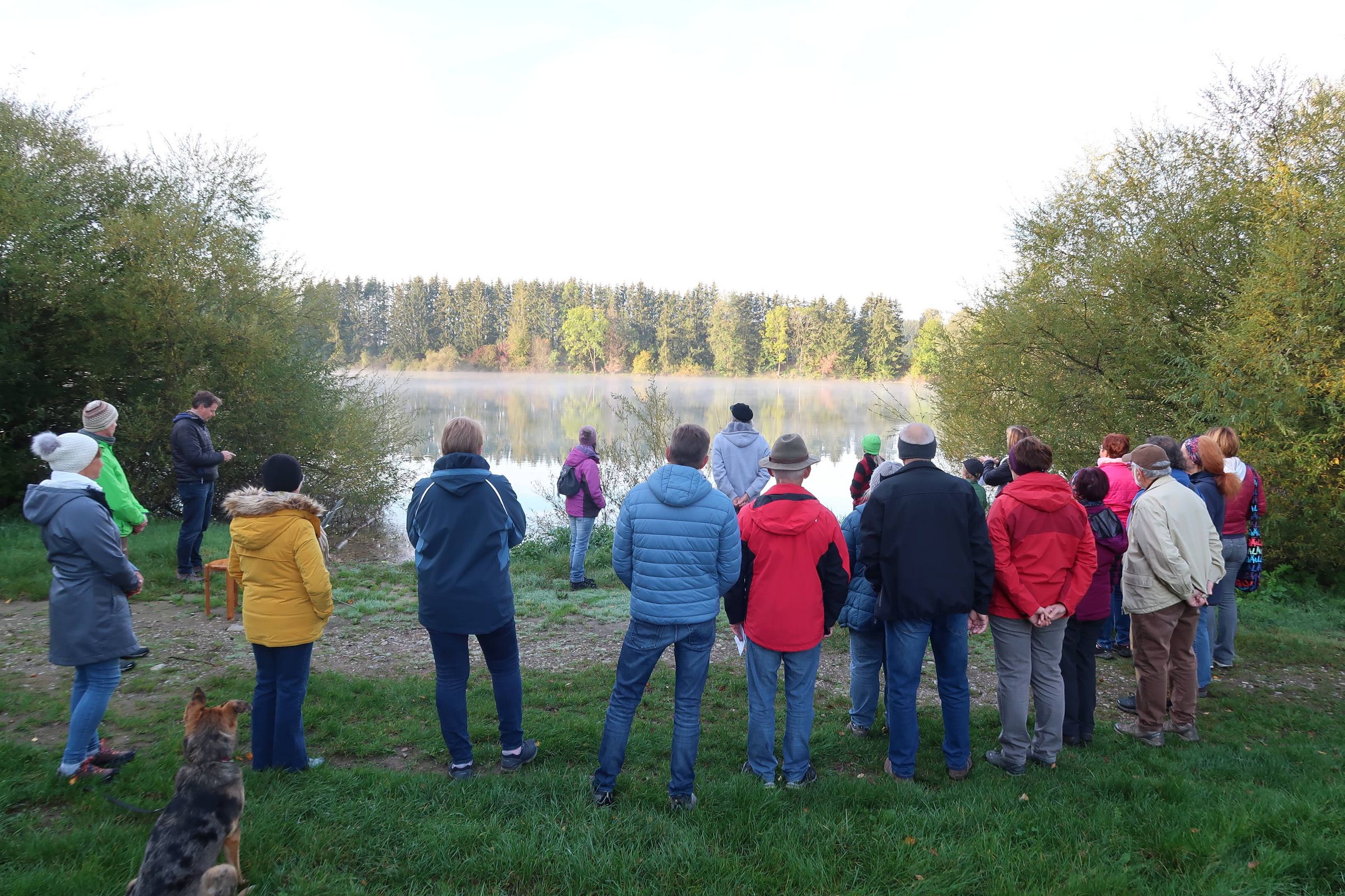 Mit Blick auf den Baggersee staunen wir über Gottes Schöpfung